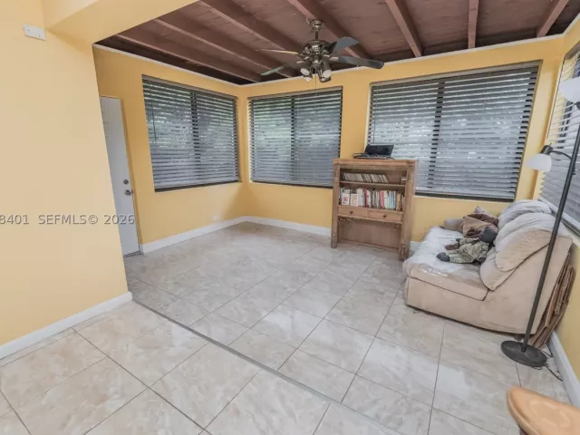 Продажа дома по адресу 1365 NW 192nd Ter - фото 9245954