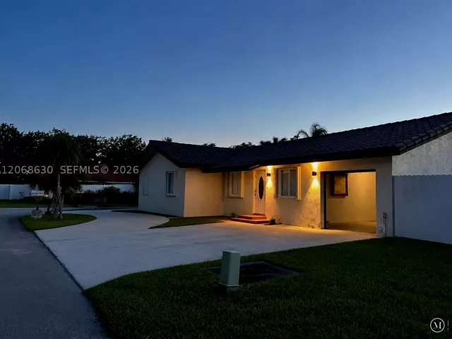 Продажа дома по адресу 11122 SW 143rd Ct - фото 9272397