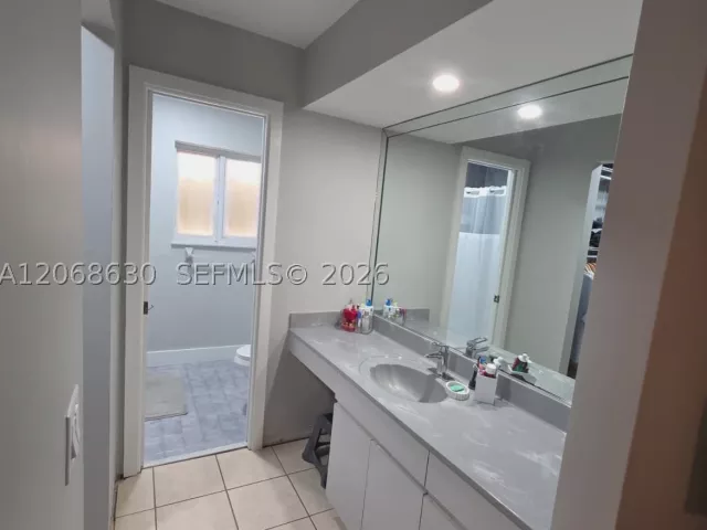Продажа дома по адресу 11122 SW 143rd Ct - фото 9272403