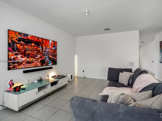 Продажа дома по адресу 21189 SW 127th Ct - фото 9232236