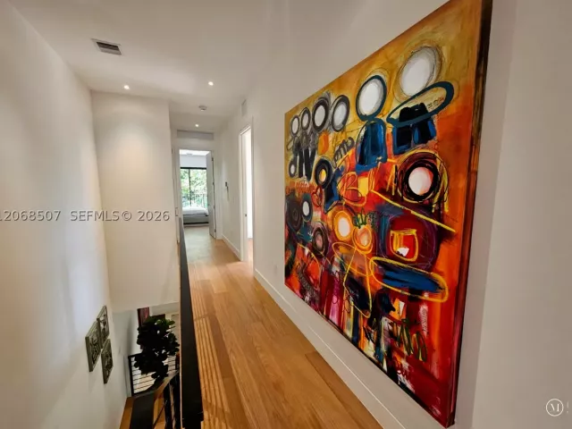 Продажа дома по адресу 2927 SW 36th Ave - фото 9244765