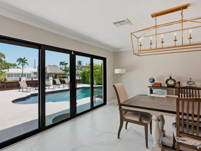 Продажа дома по адресу 2447 SE 10th Street - фото 9275287