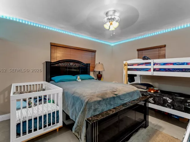 Продажа дома по адресу 11940 SW 186th St - фото 9301122