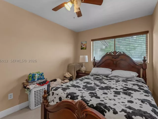 Продажа дома по адресу 11940 SW 186th St - фото 9301124