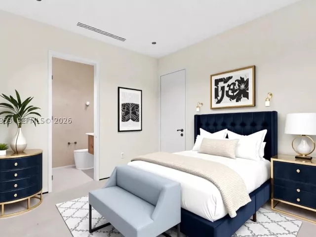 Продажа дома по адресу 2220 SW 14th St - фото 9259929