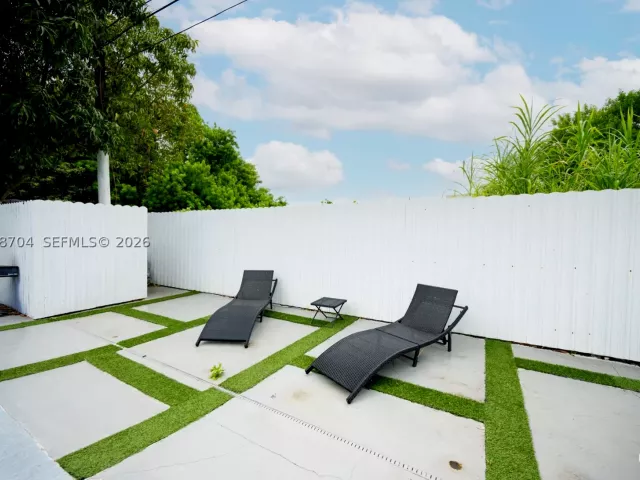 Продажа дома по адресу 2920 SW 69th Ave - фото 9290528