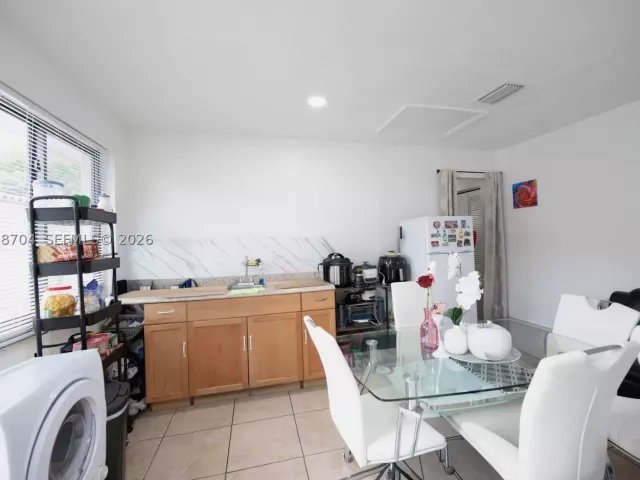 Продажа дома по адресу 2920 SW 69th Ave - фото 9290531