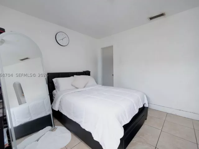 Продажа дома по адресу 2920 SW 69th Ave - фото 9290535