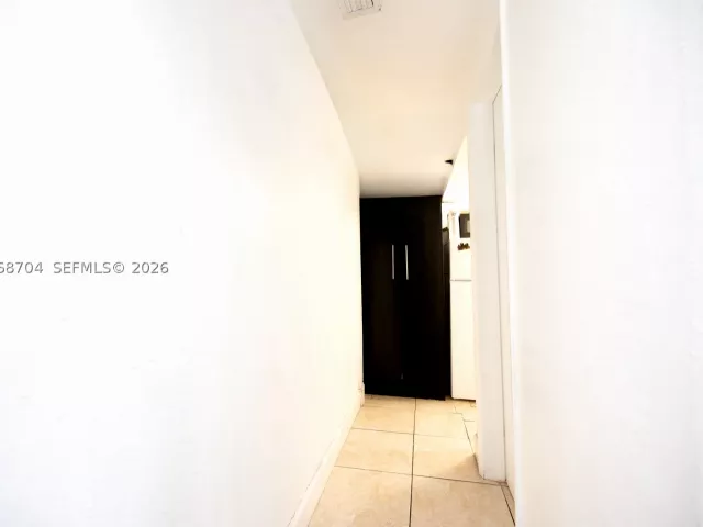 Продажа дома по адресу 2920 SW 69th Ave - фото 9290537