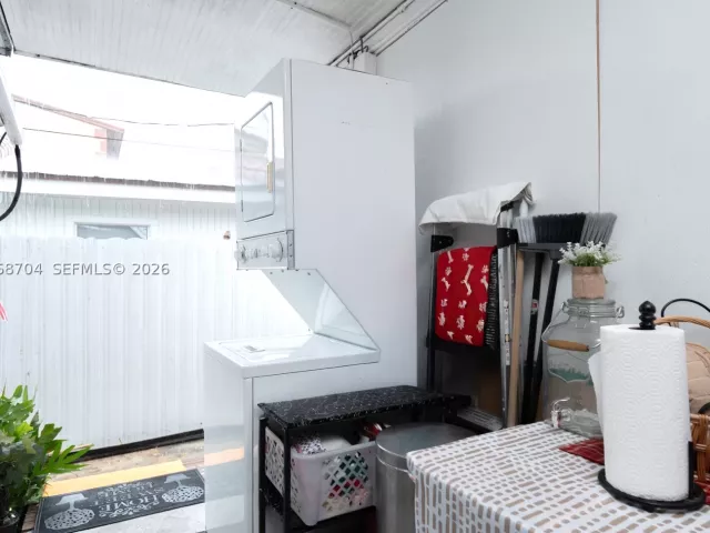 Продажа дома по адресу 2920 SW 69th Ave - фото 9290548