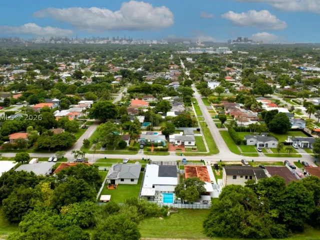 Продажа дома по адресу 2920 SW 69th Ave - фото 9290557