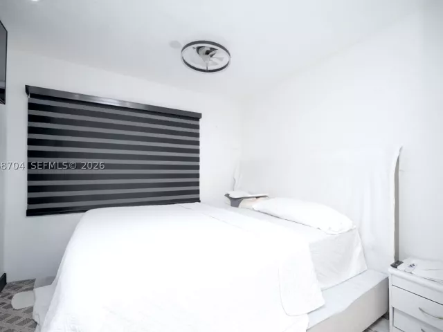 Продажа дома по адресу 2920 SW 69th Ave - фото 9290515