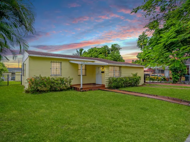Продажа дома по адресу 331 Tamiami Canal Road - фото 9241746