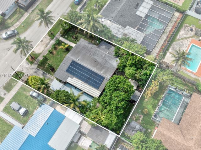 Продажа дома по адресу 17350 NW 16th Ave - фото 9246388