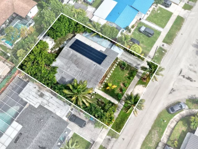 Продажа дома по адресу 17350 NW 16th Ave - фото 9246383
