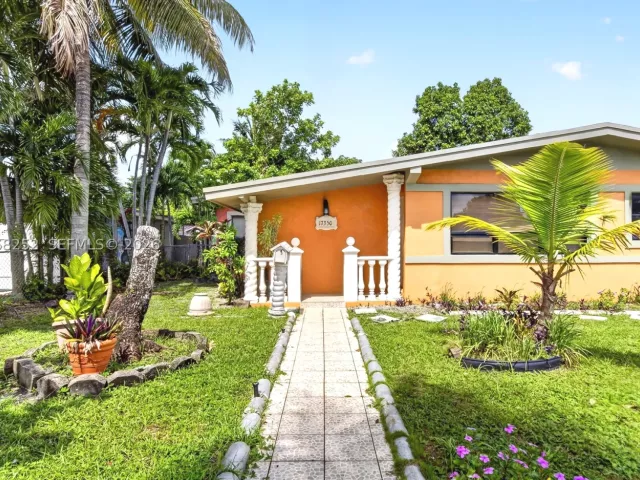 Продажа дома по адресу 17350 NW 16th Ave - фото 9246310