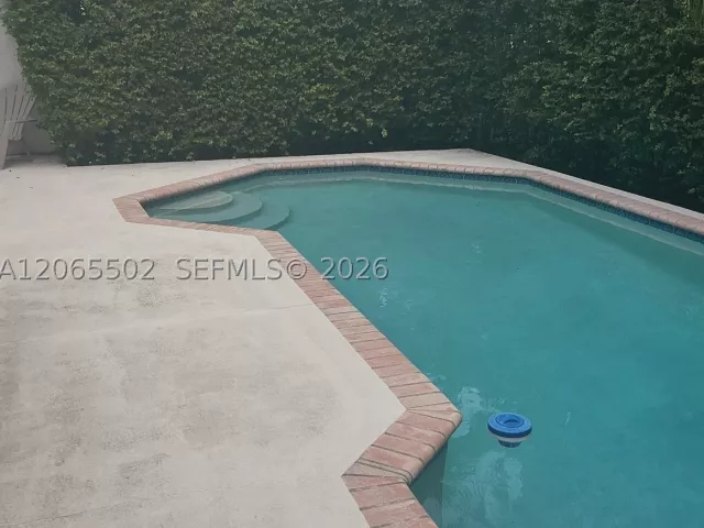 Продажа дома по адресу 15857 NW 4th Court - фото 9270025