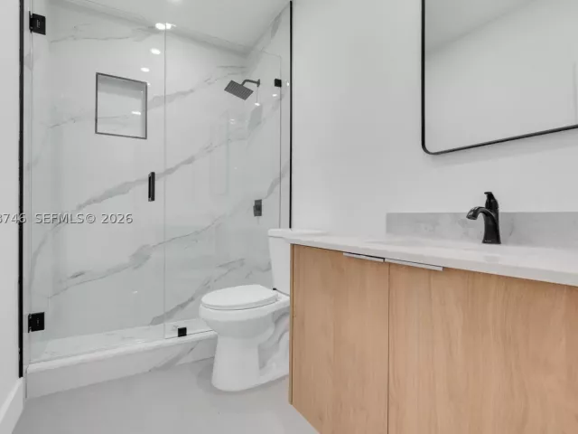 Продажа дома по адресу 18425 NW 23rd Ave - фото 9246206