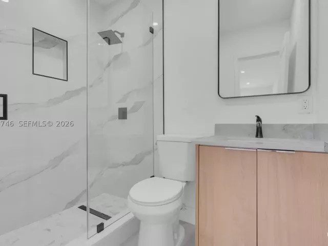 Продажа дома по адресу 18425 NW 23rd Ave - фото 9246218