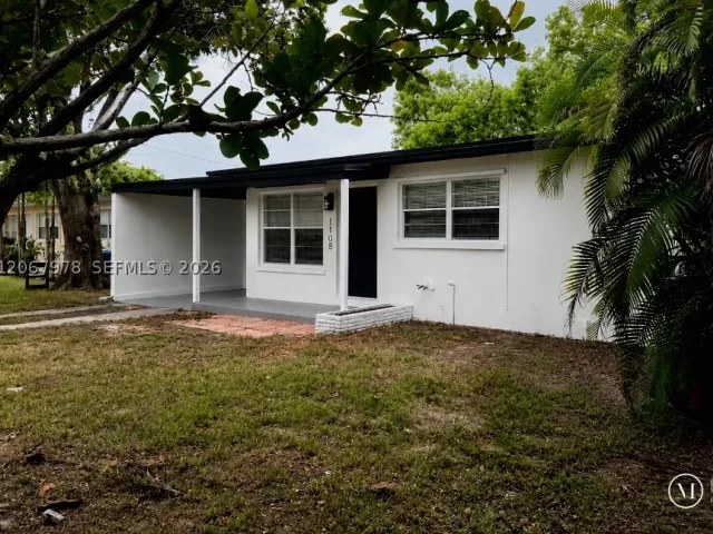 Продажа дома по адресу 1108 SW 22nd Ave - фото 9274333