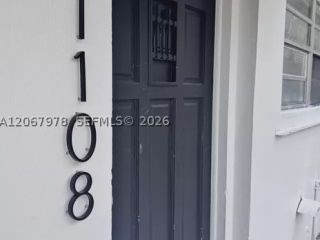 Продажа дома по адресу 1108 SW 22nd Ave - фото 9274334