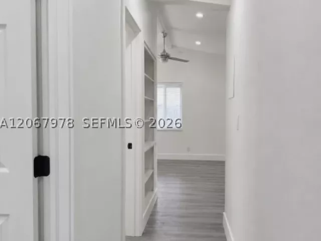 Продажа дома по адресу 1108 SW 22nd Ave - фото 9274337