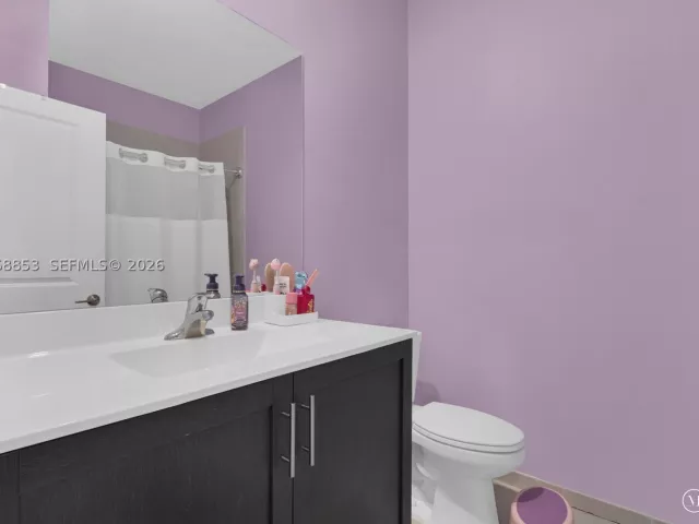 Продажа дома по адресу 550 NE 207th St - фото 9283025