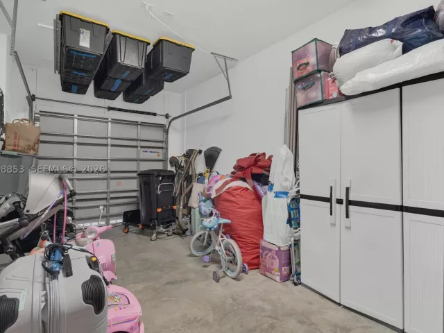 Продажа дома по адресу 550 NE 207th St - фото 9283030