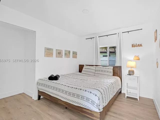 Продажа дома по адресу 407 S 56th Ter - фото 9252290