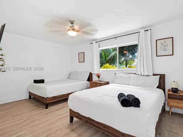 Продажа дома по адресу 407 S 56th Ter - фото 9252302