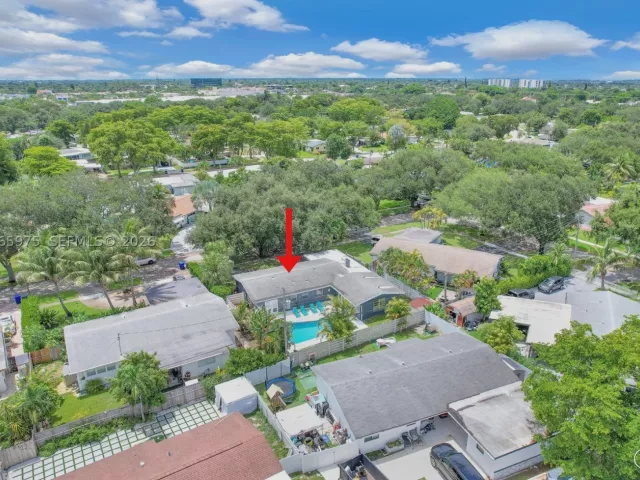 Продажа дома по адресу 407 S 56th Ter - фото 9252237