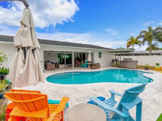 Продажа дома по адресу 1780 SW 12TH Street - фото 9247503