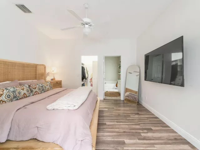 Продажа дома по адресу 1044 ANCHOR Point - фото 9264644