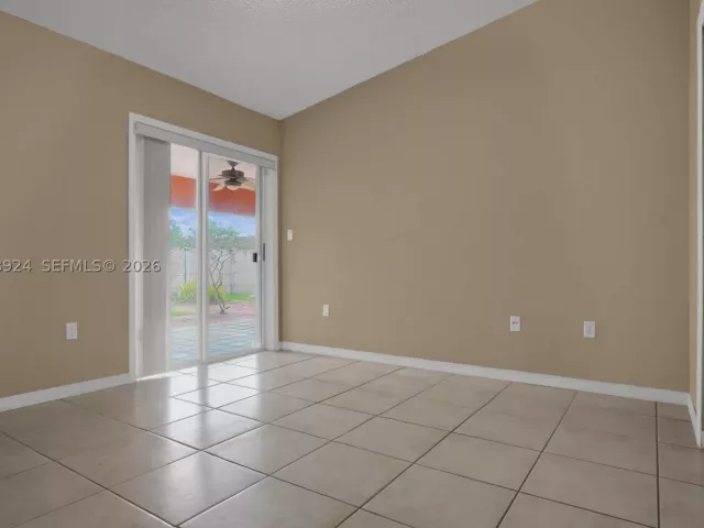 Продажа дома по адресу 901 NW 128th Pl - фото 9255050