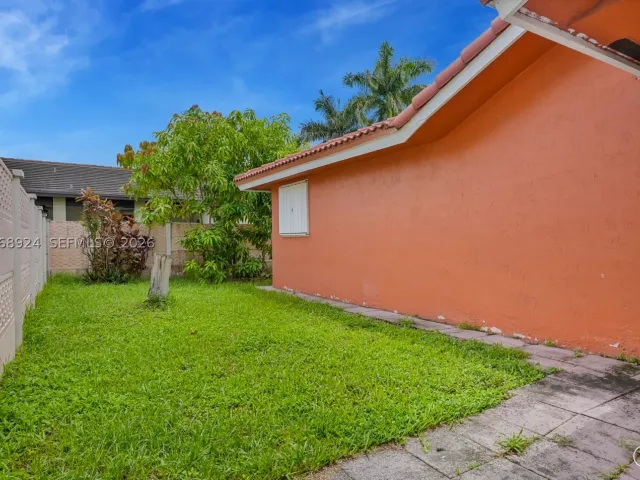 Продажа дома по адресу 901 NW 128th Pl - фото 9255057