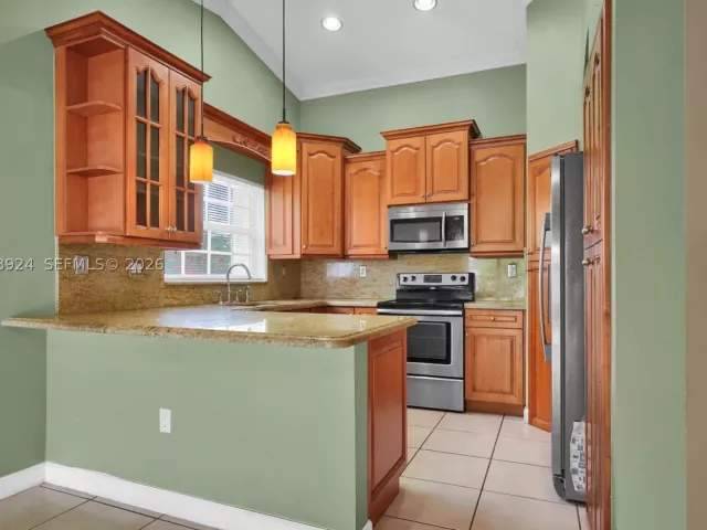 Продажа дома по адресу 901 NW 128th Pl - фото 9255034