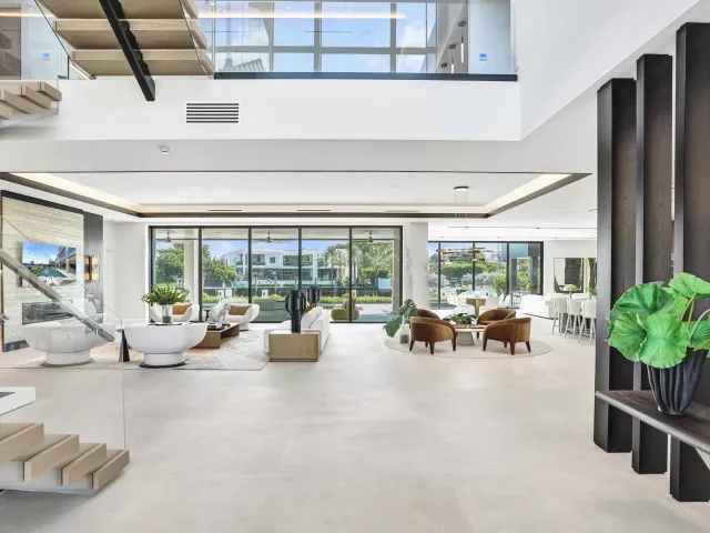 Продажа дома по адресу 23 ISLA BAHIA Drive - фото 9375322