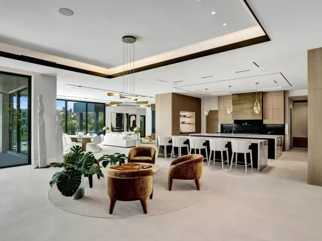 Продажа дома по адресу 23 ISLA BAHIA Drive - фото 9375325