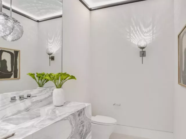 Продажа дома по адресу 23 ISLA BAHIA Drive - фото 9375337