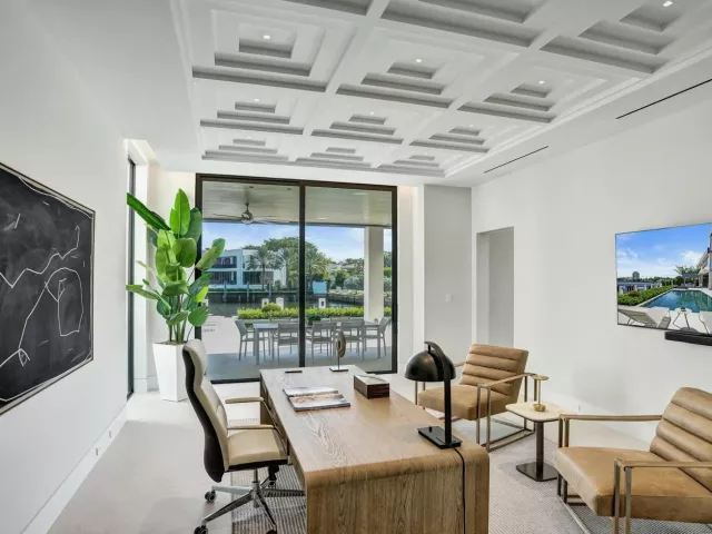 Продажа дома по адресу 23 ISLA BAHIA Drive - фото 9375338