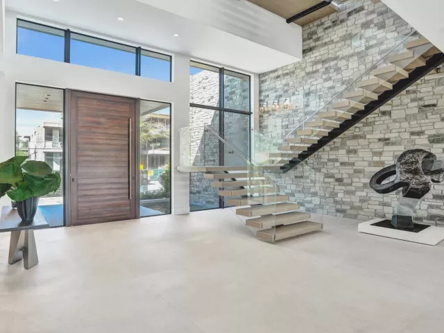 Продажа дома по адресу 23 ISLA BAHIA Drive - фото 9375342