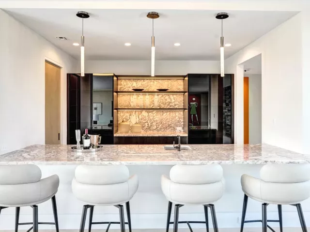 Продажа дома по адресу 23 ISLA BAHIA Drive - фото 9375345