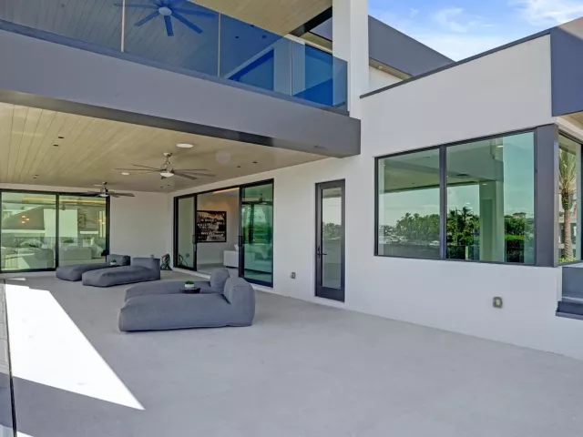 Продажа дома по адресу 23 ISLA BAHIA Drive - фото 9375349