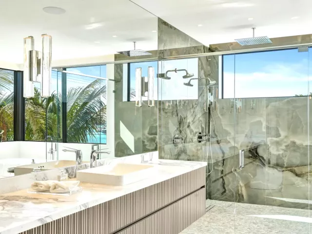 Продажа дома по адресу 23 ISLA BAHIA Drive - фото 9375356
