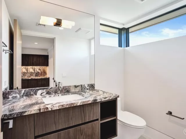 Продажа дома по адресу 23 ISLA BAHIA Drive - фото 9375371