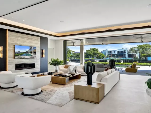 Продажа дома по адресу 23 ISLA BAHIA Drive - фото 9375375