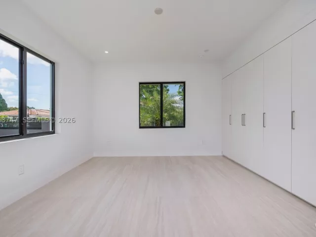 Продажа дома по адресу 9951 SW 41st Ter - фото 9300627