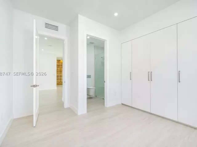 Продажа дома по адресу 9951 SW 41st Ter - фото 9300636