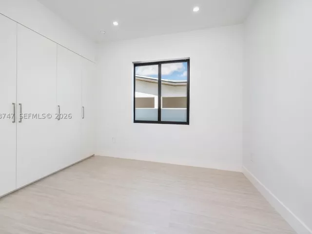 Продажа дома по адресу 9951 SW 41st Ter - фото 9300640