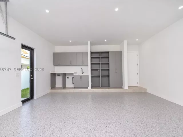 Продажа дома по адресу 9951 SW 41st Ter - фото 9300641